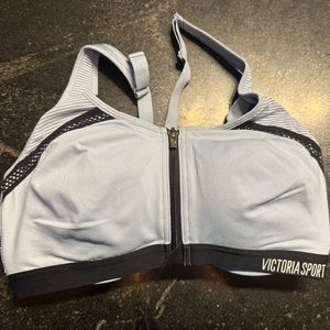 Victoria’s Sport Knockout sports bra